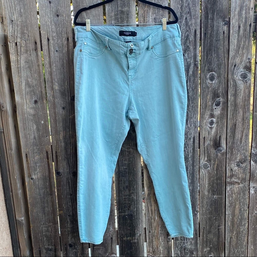 Torrid light blue jeggings